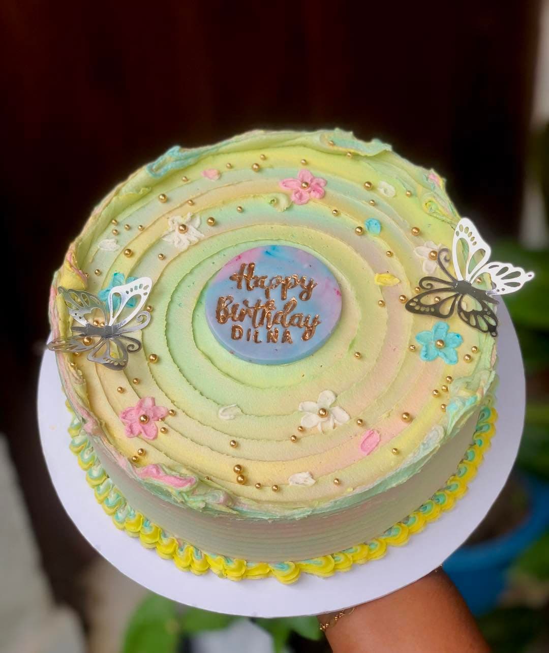 Pastel Rainbow Watercolor Cake Dilna